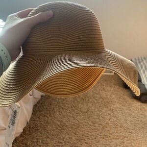 Old Navy Hat